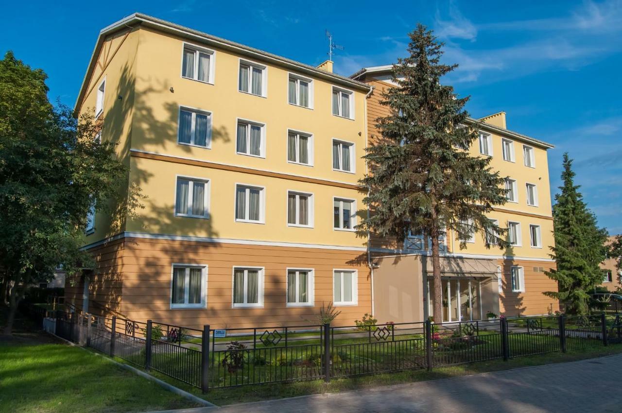 Отель Sanatorium Uzdrowiskowe Lacznosc Цехоцинек Экстерьер фото